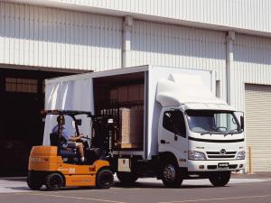 2007 Hino 300-916